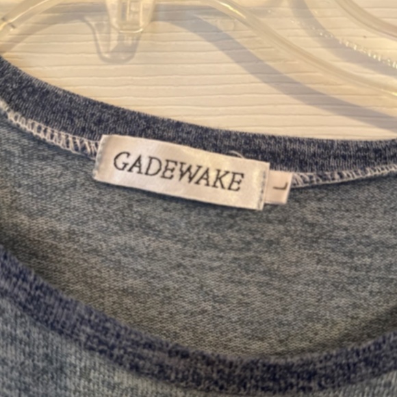 Knit Blue Short Sleeve Top - Picture 2 of 2